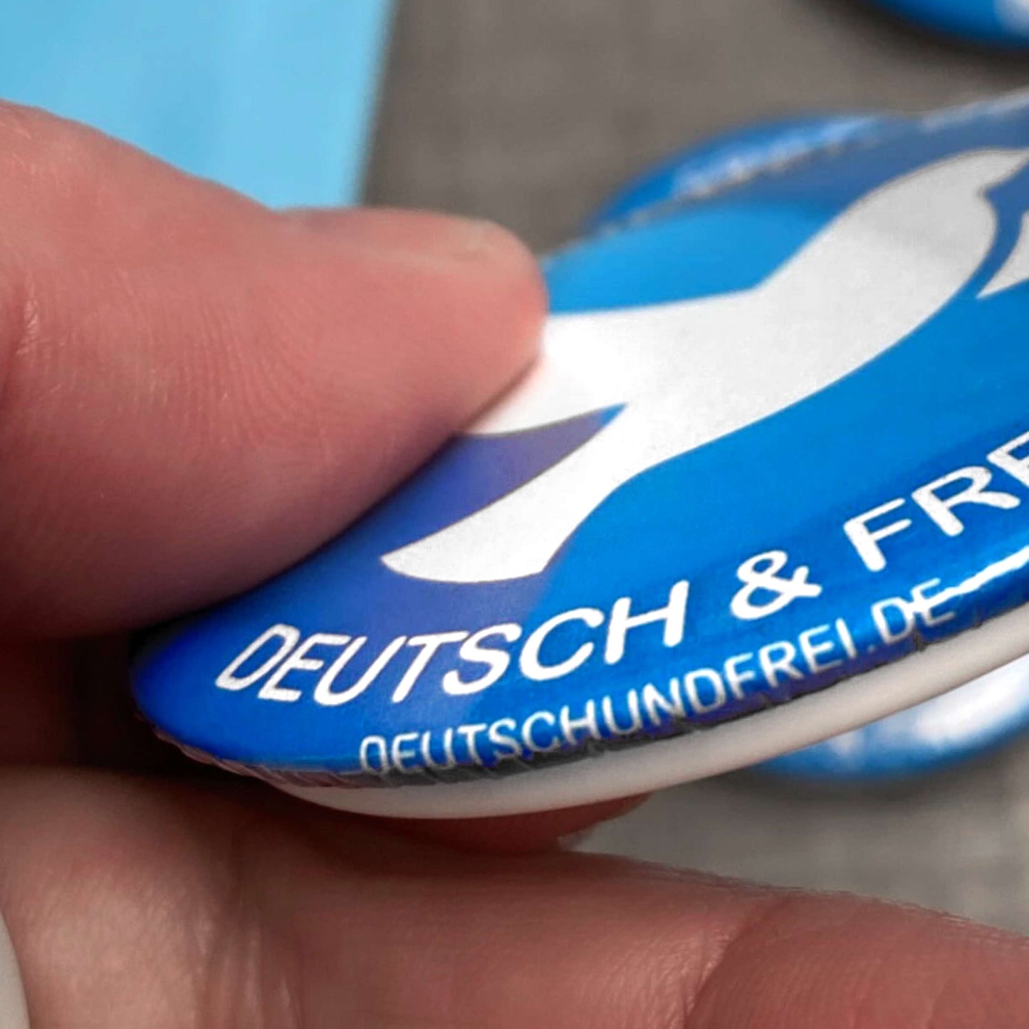 Friedliebend, Deutsch & Frei! Plaketten inkl. Versand